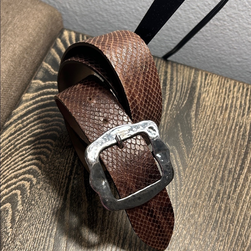 Art Moda Textured Brown Belt with Silver Buckle Made in Italy EUR Size 90= US 36